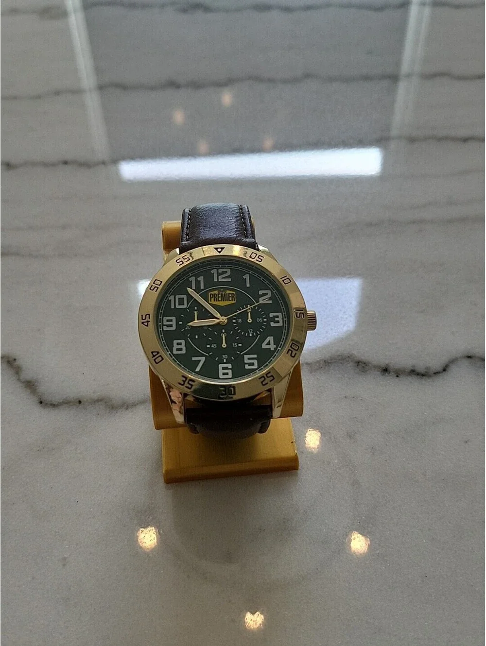 Men's Quartz Watch Working New Battery Automobilia 44mm Premier Racing 8.5